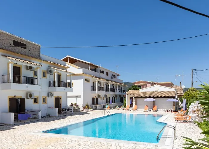 Dora Pool Studios By Konnect,150M From The Beach