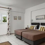 Dora Pool Studios By Konnect,150M From The Beach